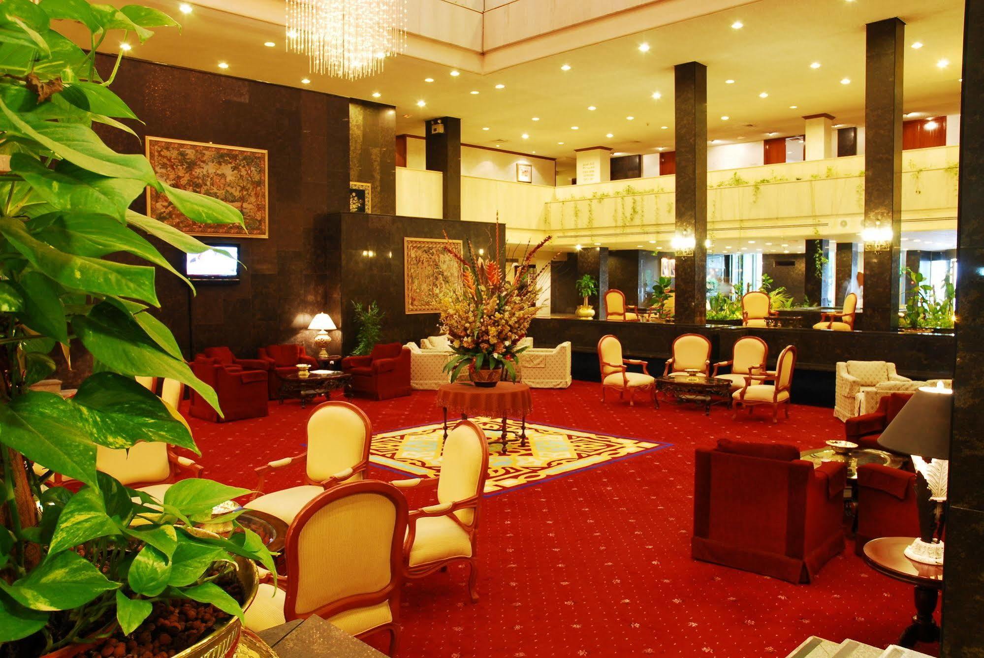 Dhahran International Hotel Exterior foto