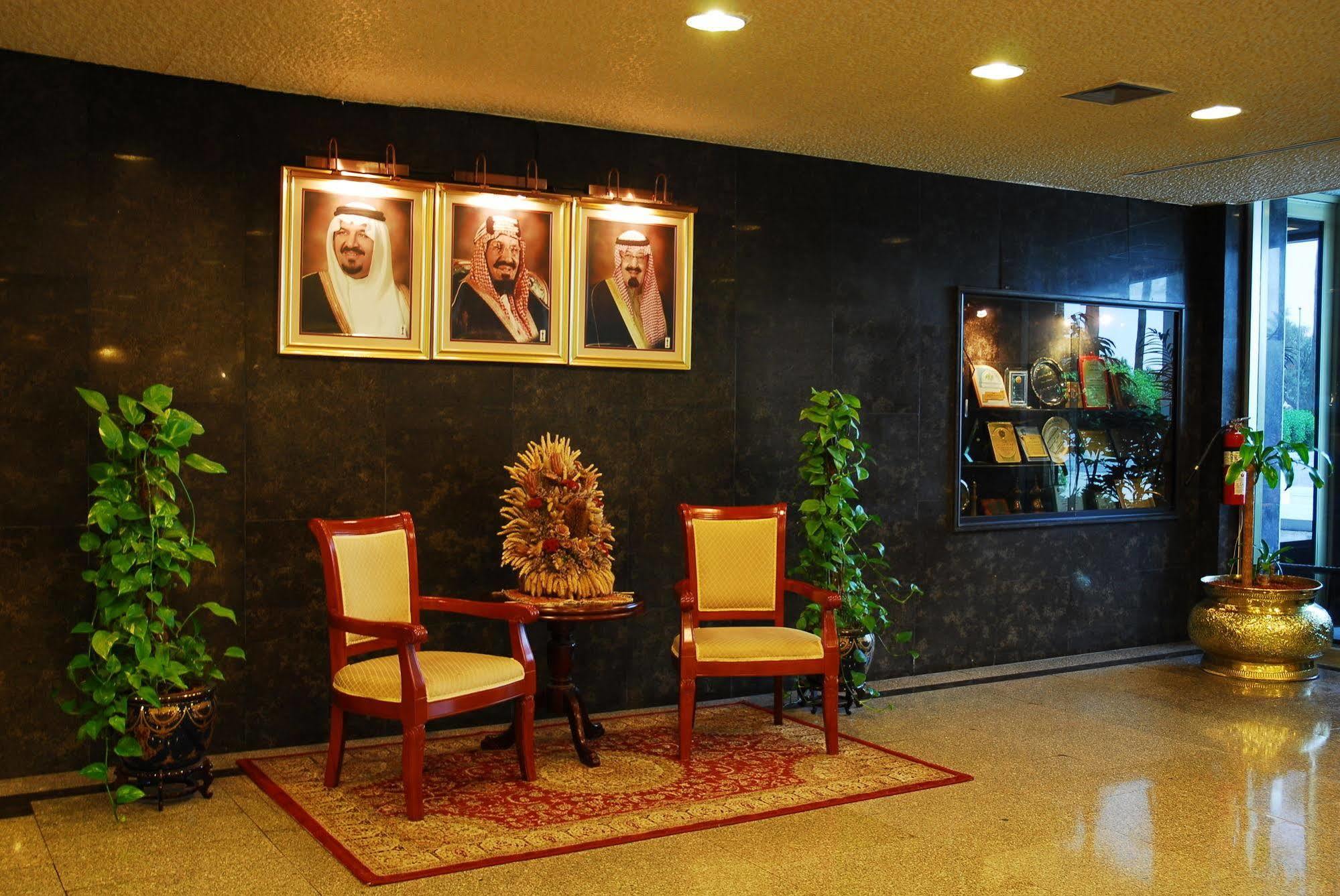 Dhahran International Hotel Exterior foto